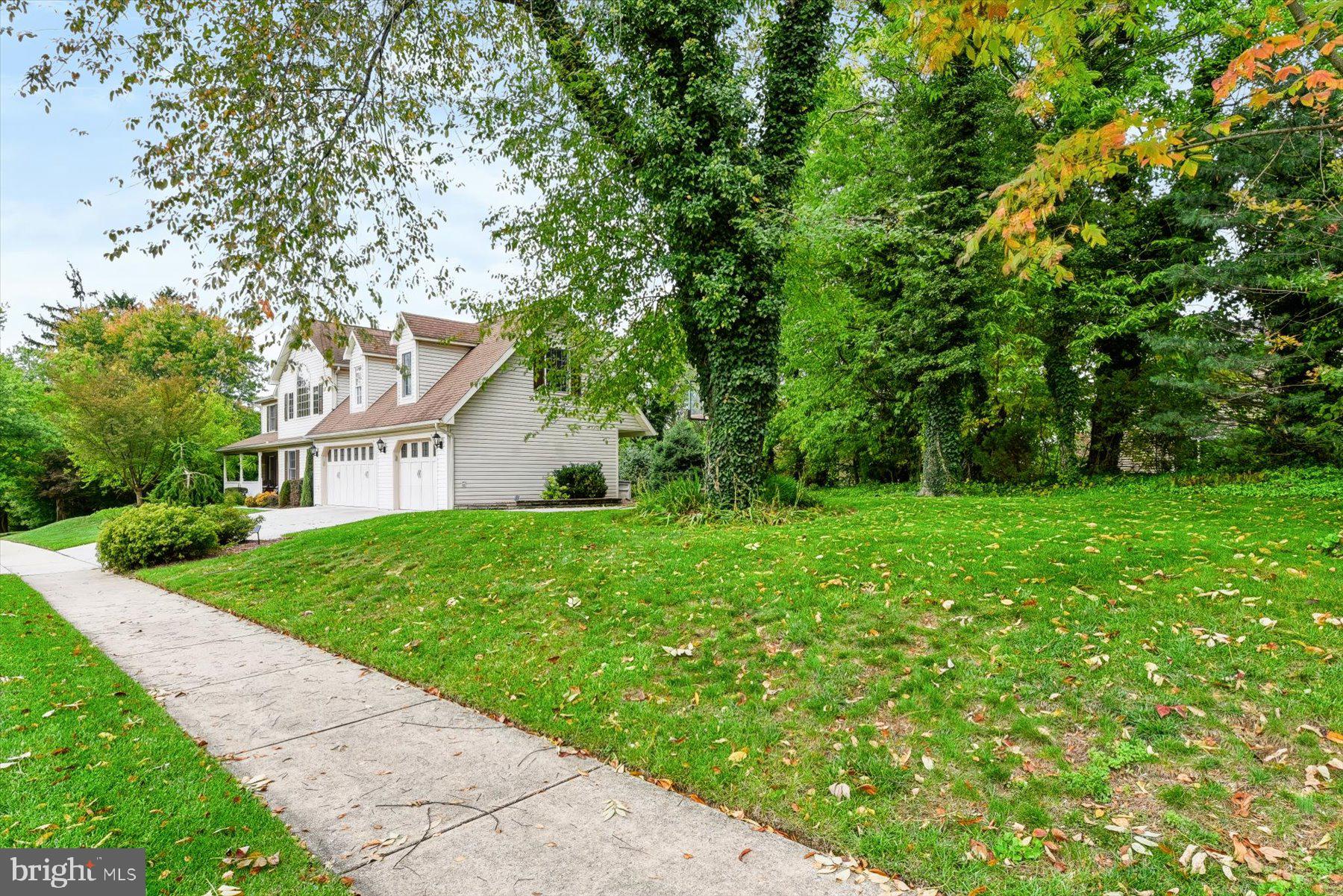 6468 HEATHERFIELD WAY