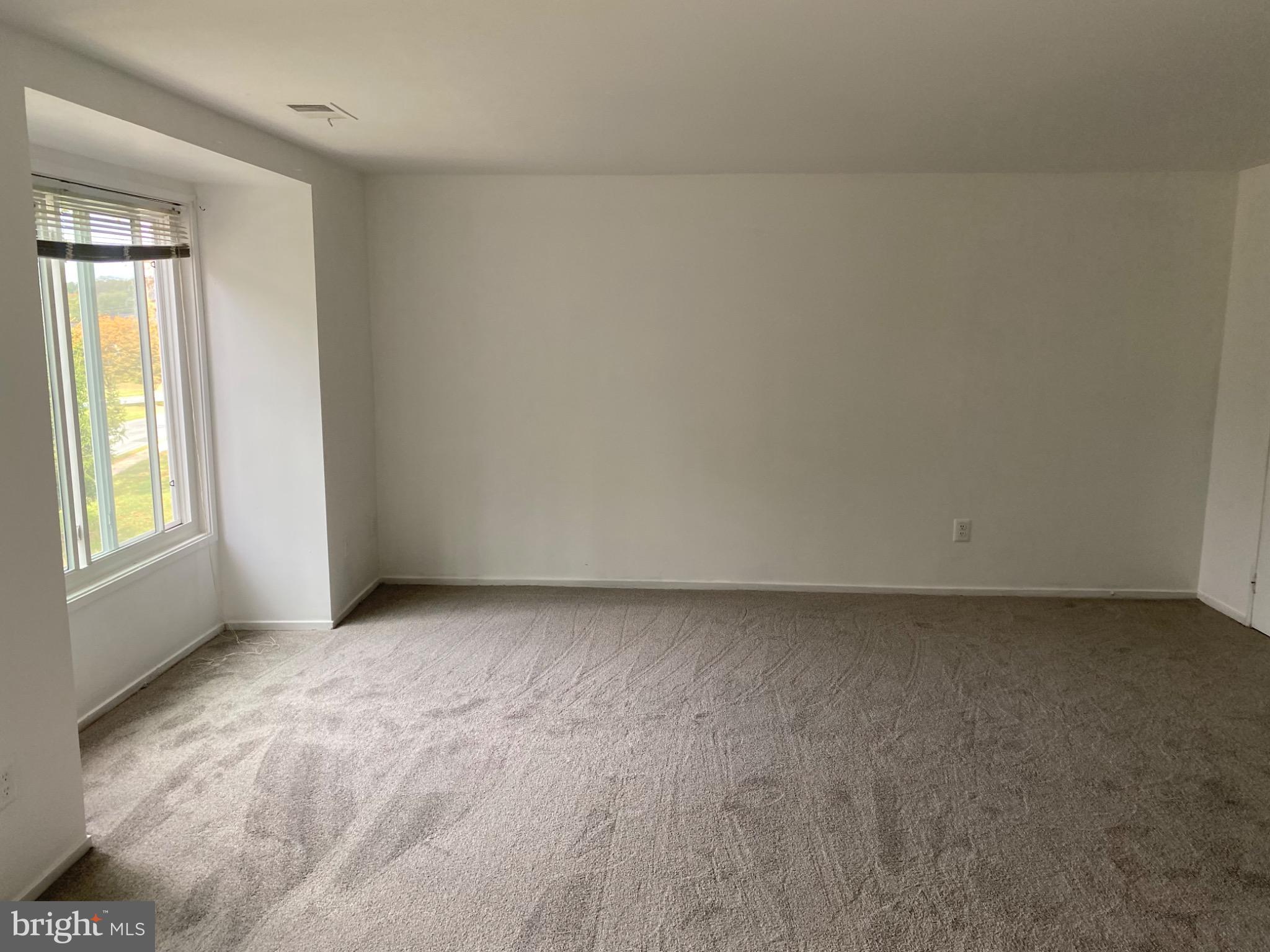 THOMAS CHOICE WEST - Residential Lease