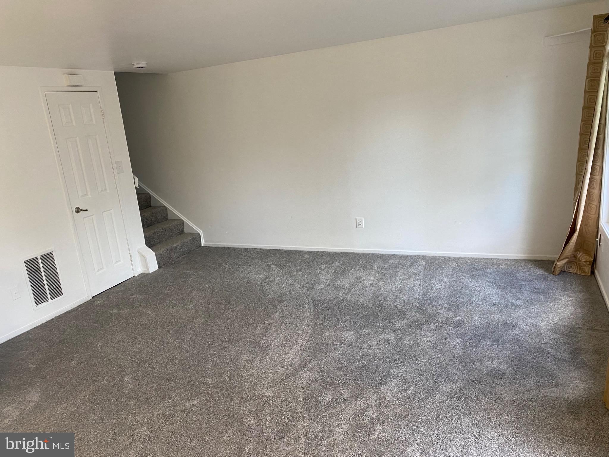 THOMAS CHOICE WEST - Residential Lease