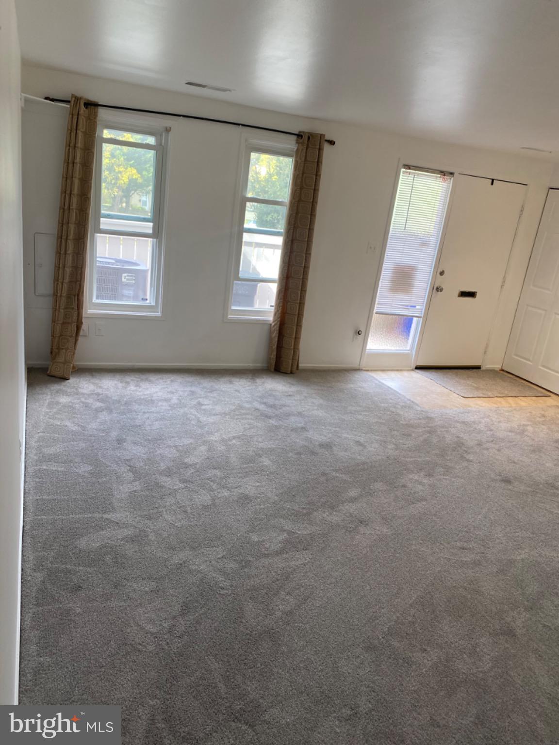 THOMAS CHOICE WEST - Residential Lease