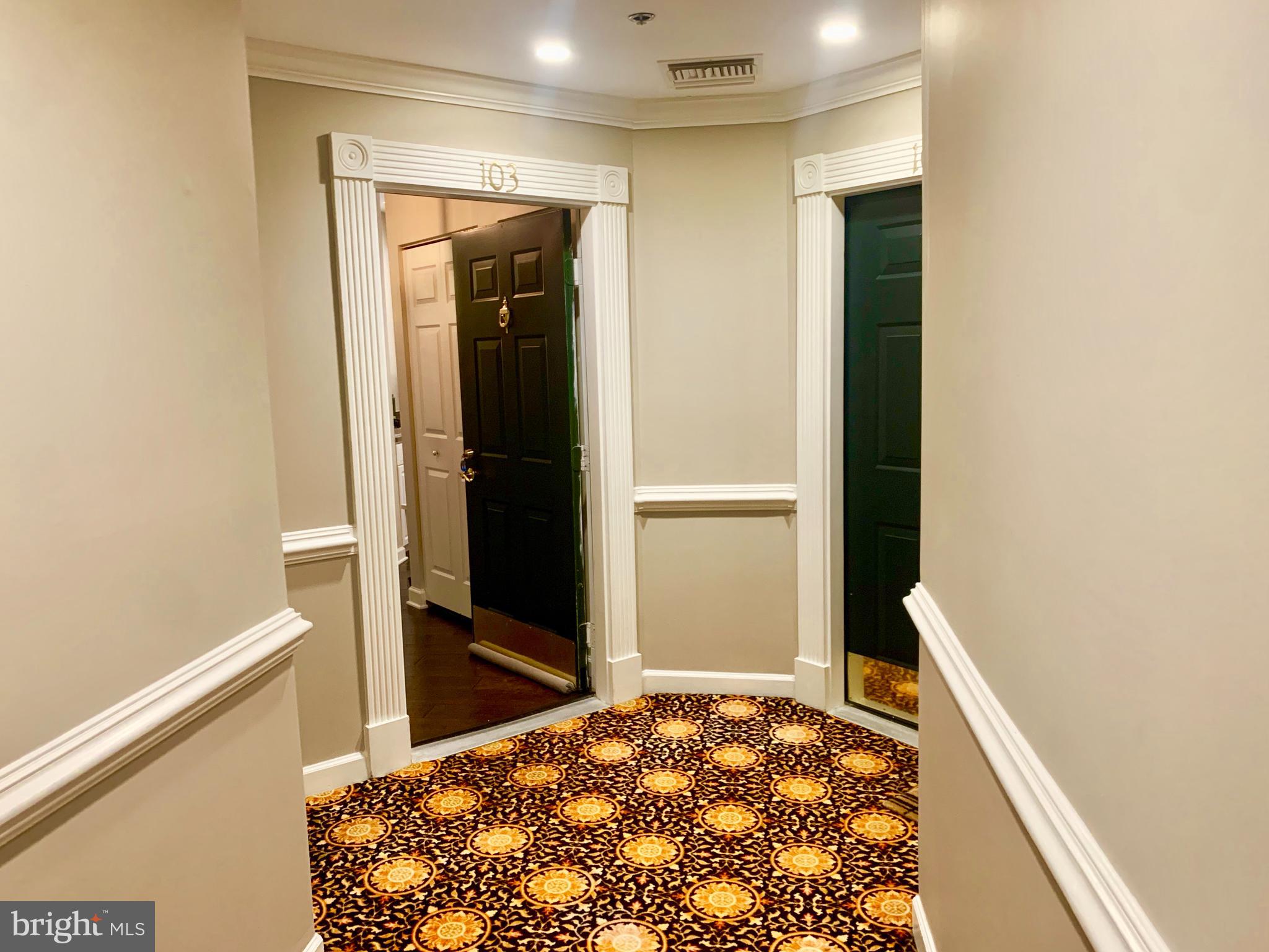 COURTHOUSE HILL - Residential Lease