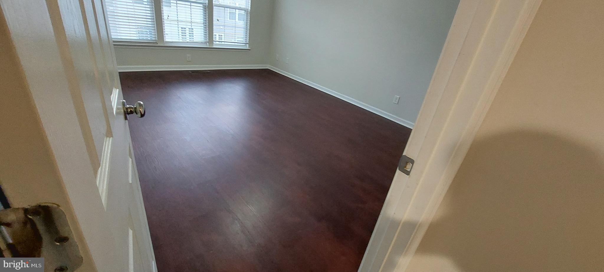 GOOSE CREEK VILLAGE - Residential Lease