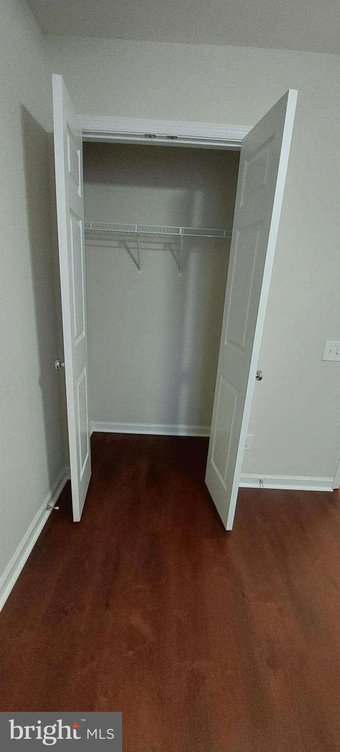 GOOSE CREEK VILLAGE - Residential Lease