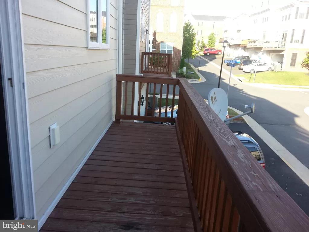 GOOSE CREEK VILLAGE - Residential Lease