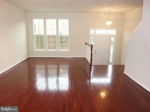 GOOSE CREEK VILLAGE - Residential Lease