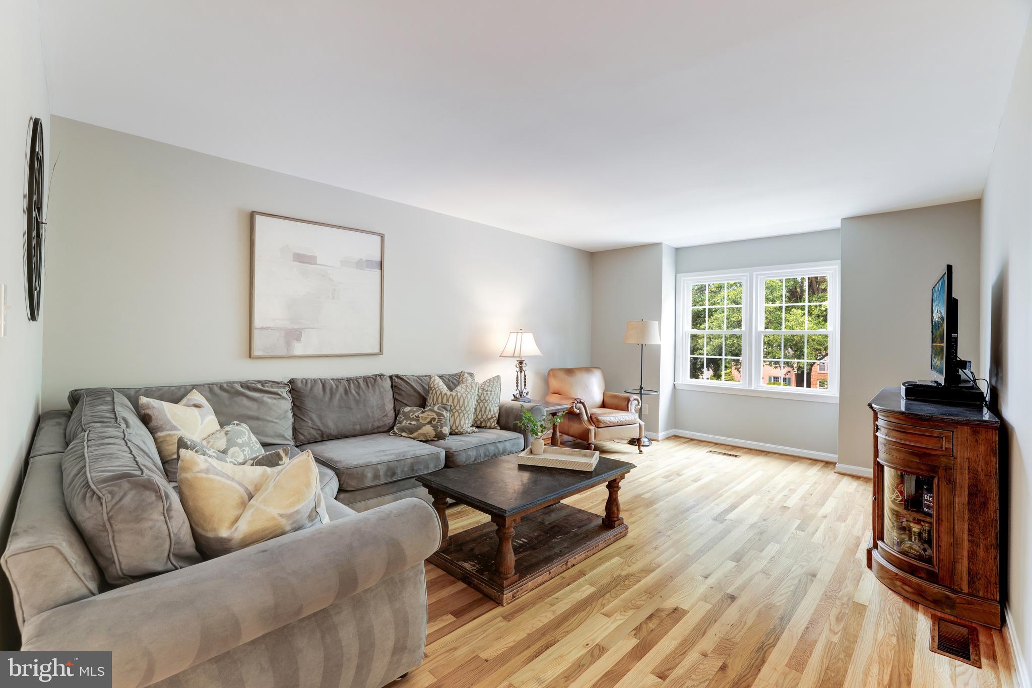 WESTMORELAND SQUARE - Residential