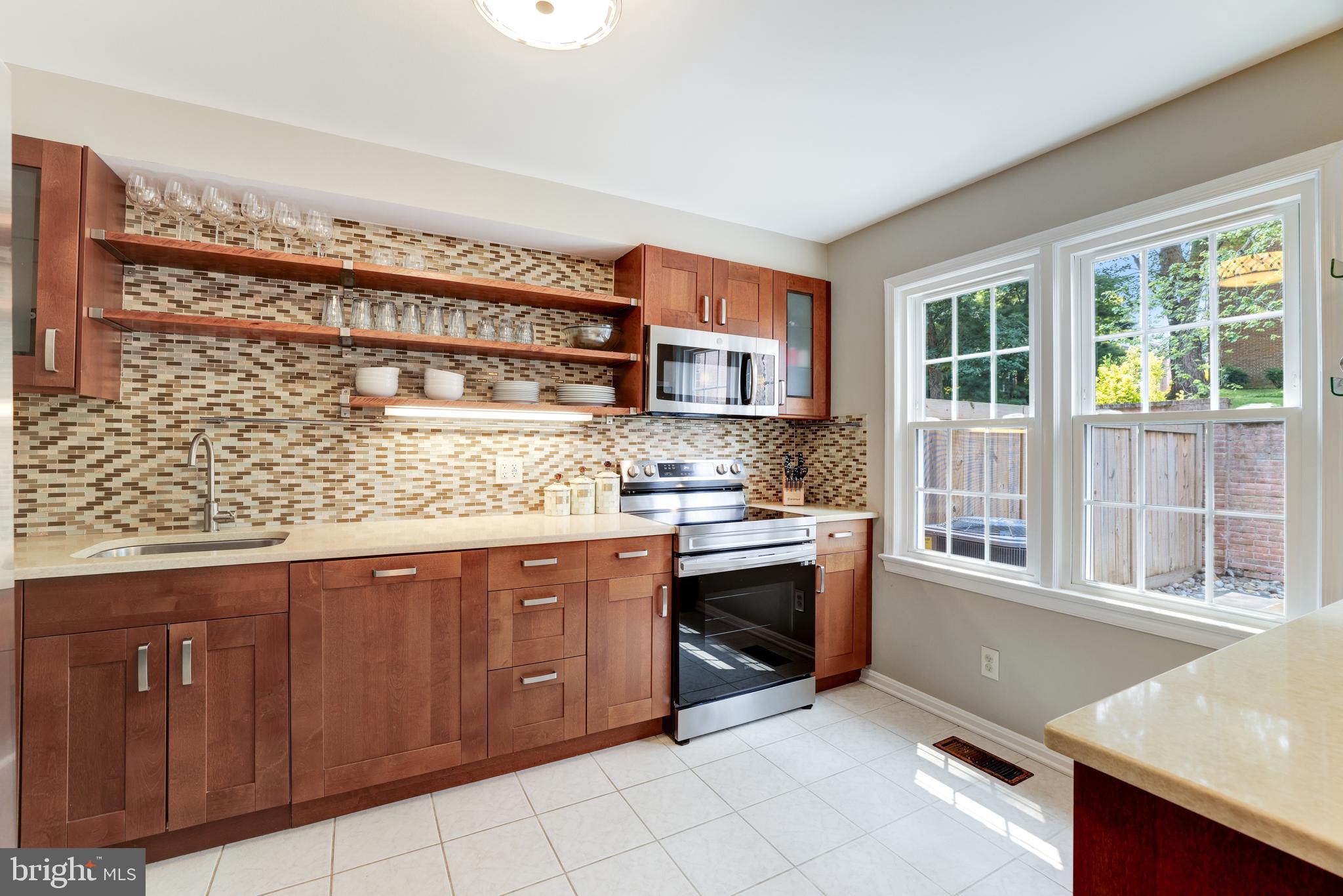 WESTMORELAND SQUARE - Residential
