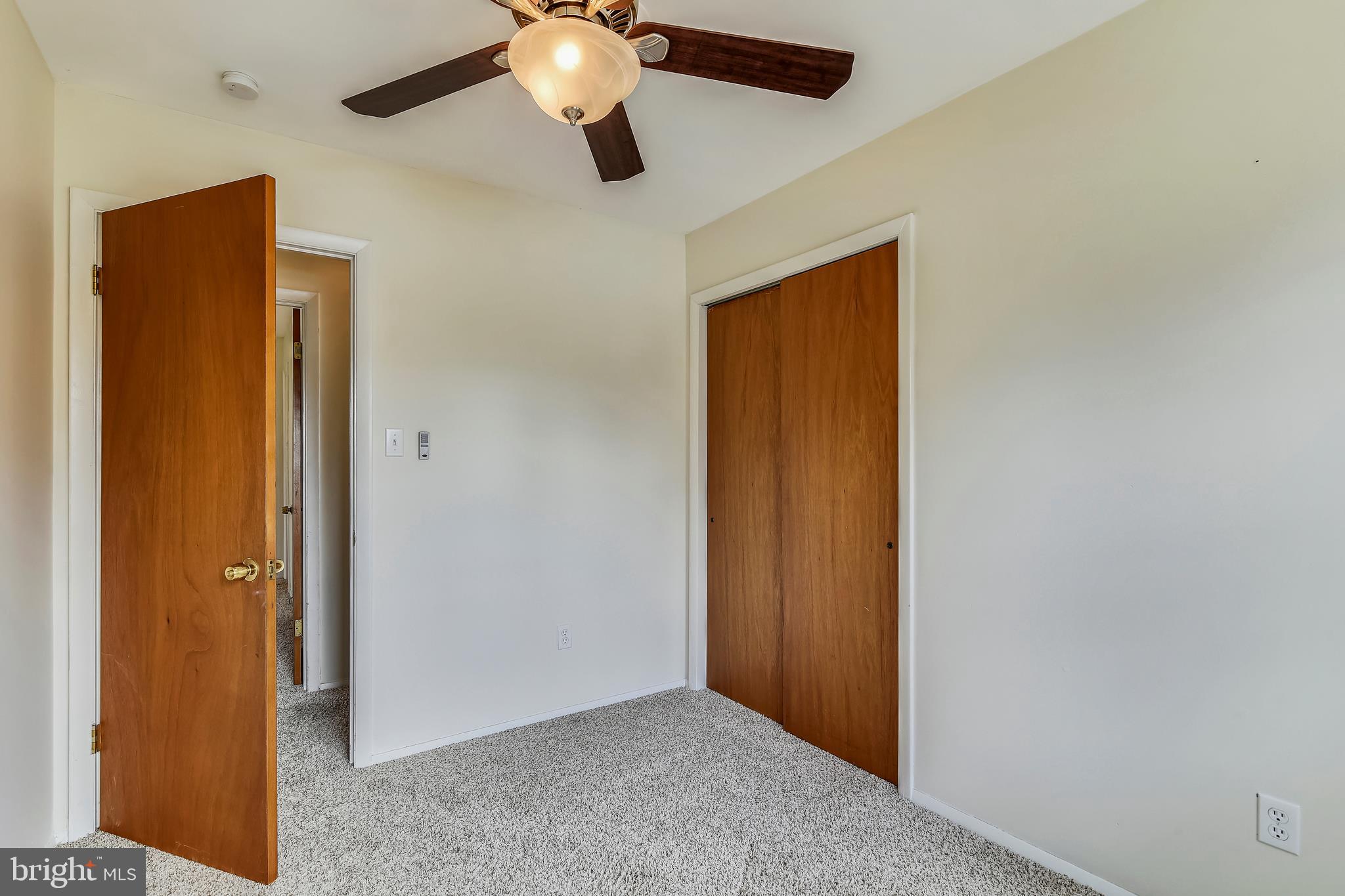 FEATHERSTONE SHORES - Residential