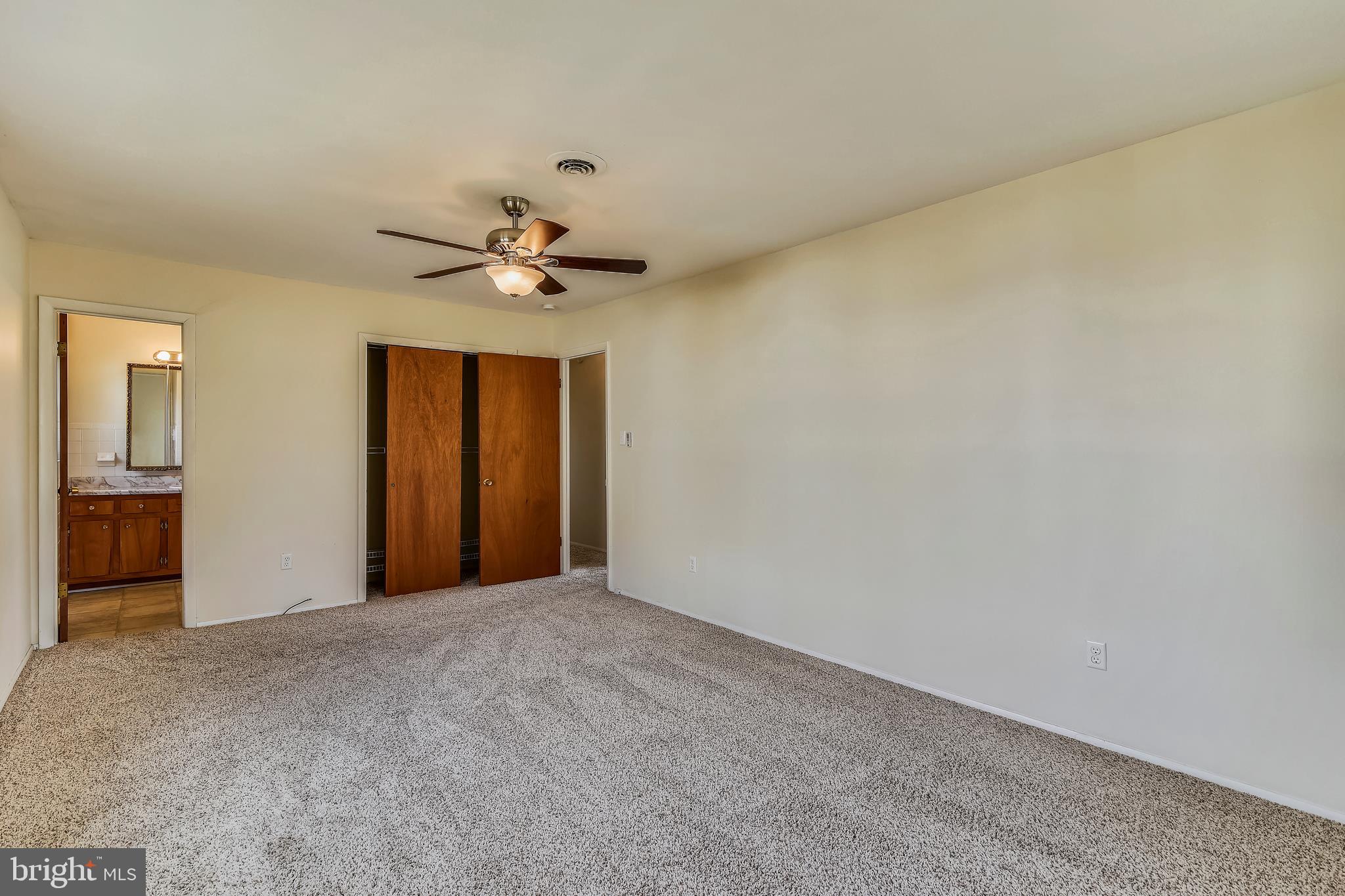 FEATHERSTONE SHORES - Residential