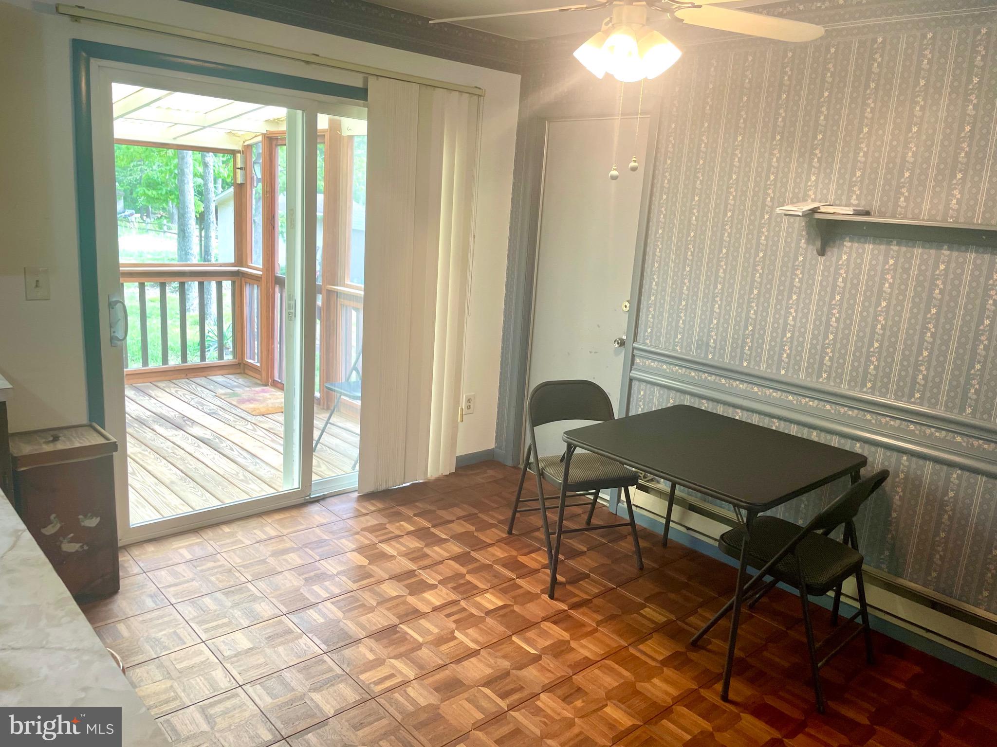 ELVATON ACRES - Residential