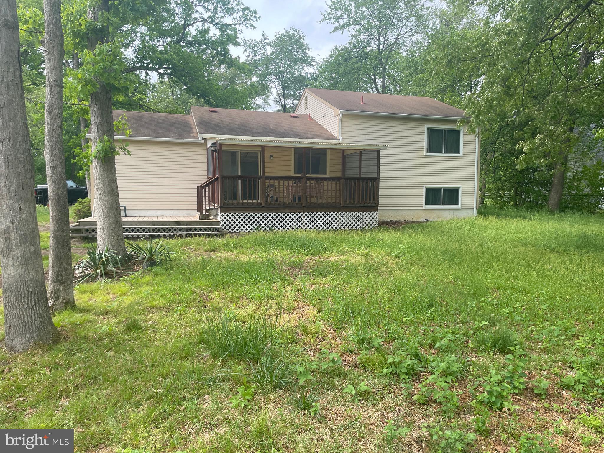 ELVATON ACRES - Residential