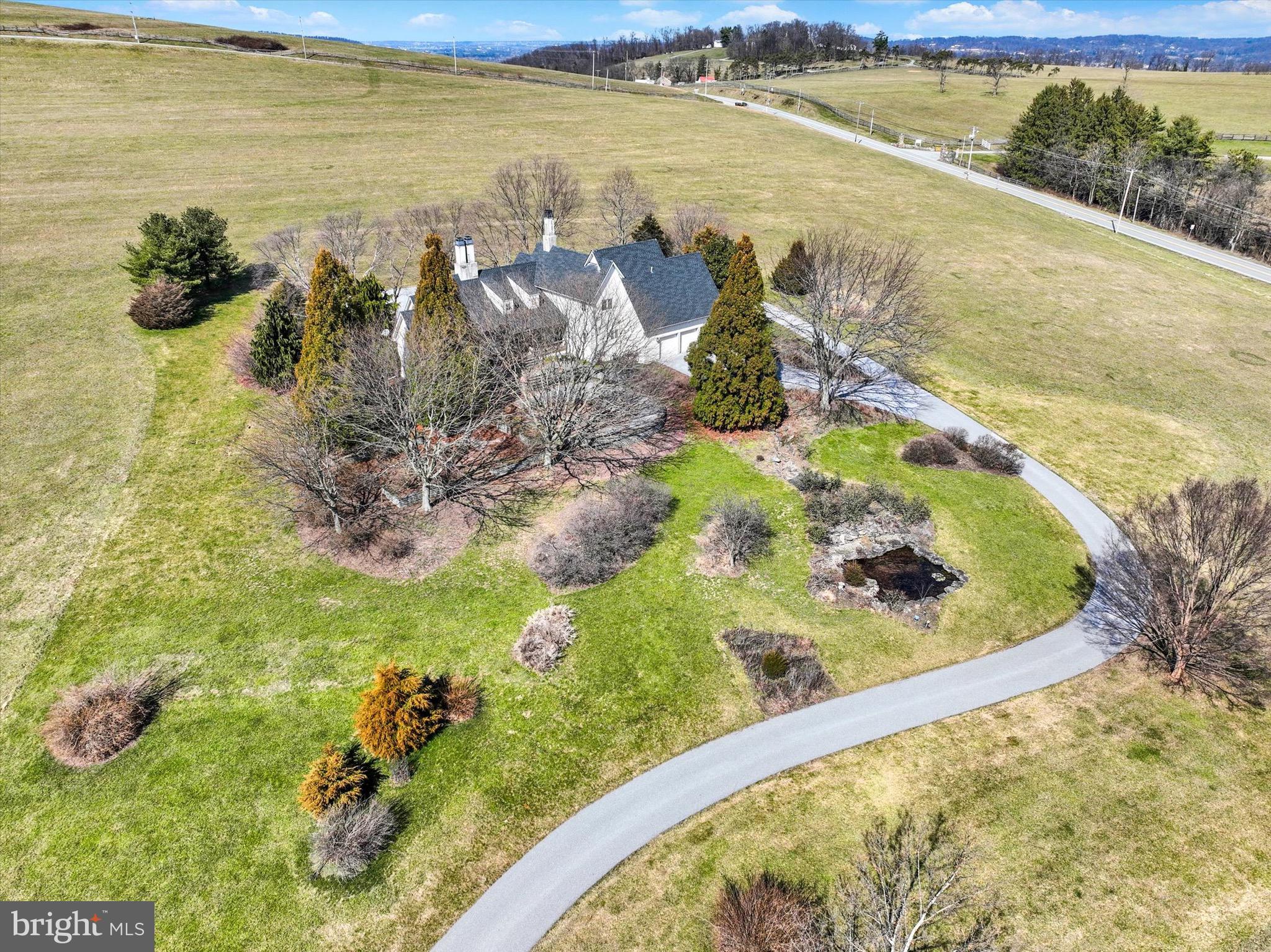 LAUXMONT FARMS - Residential