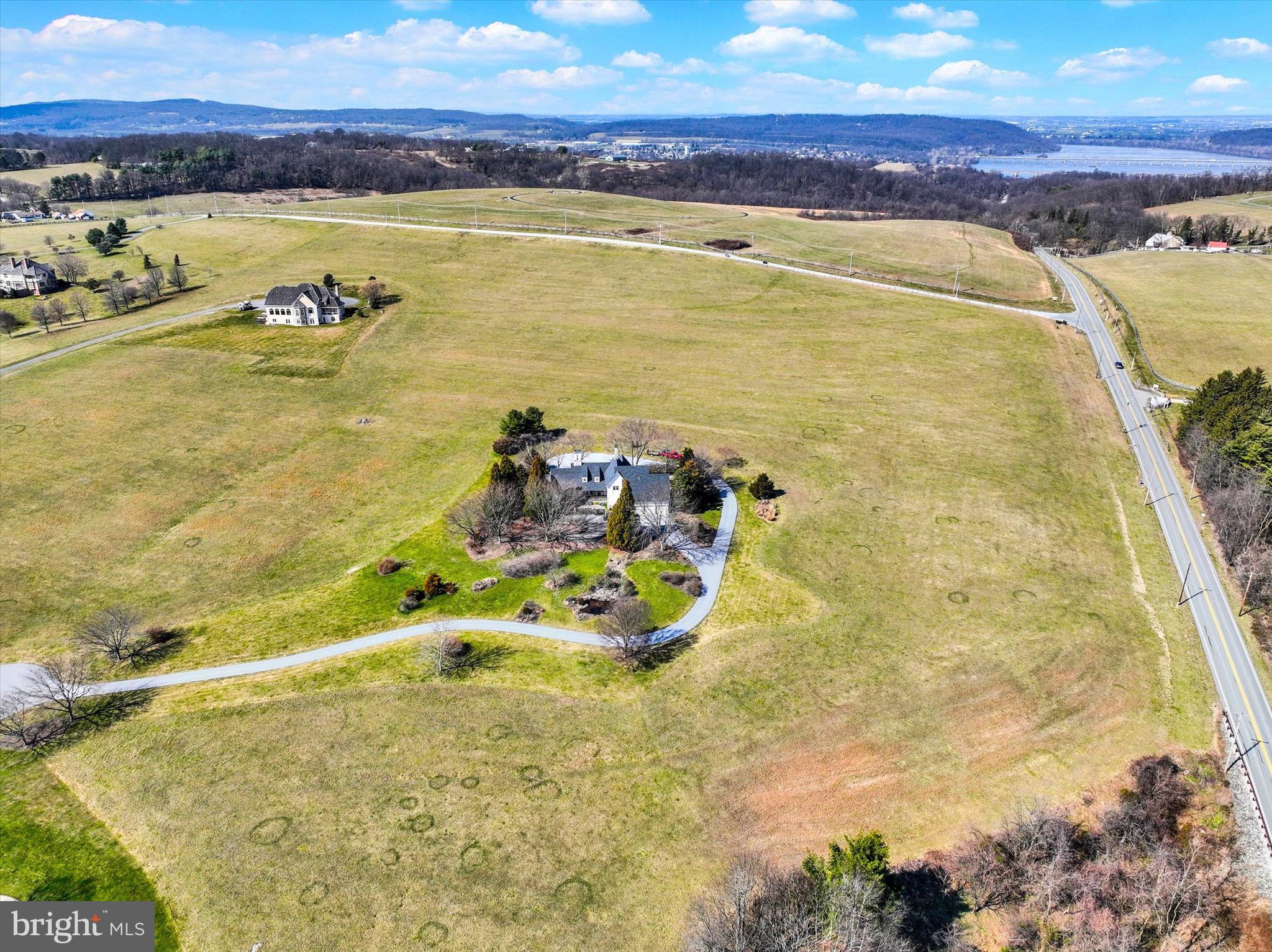 LAUXMONT FARMS - Residential