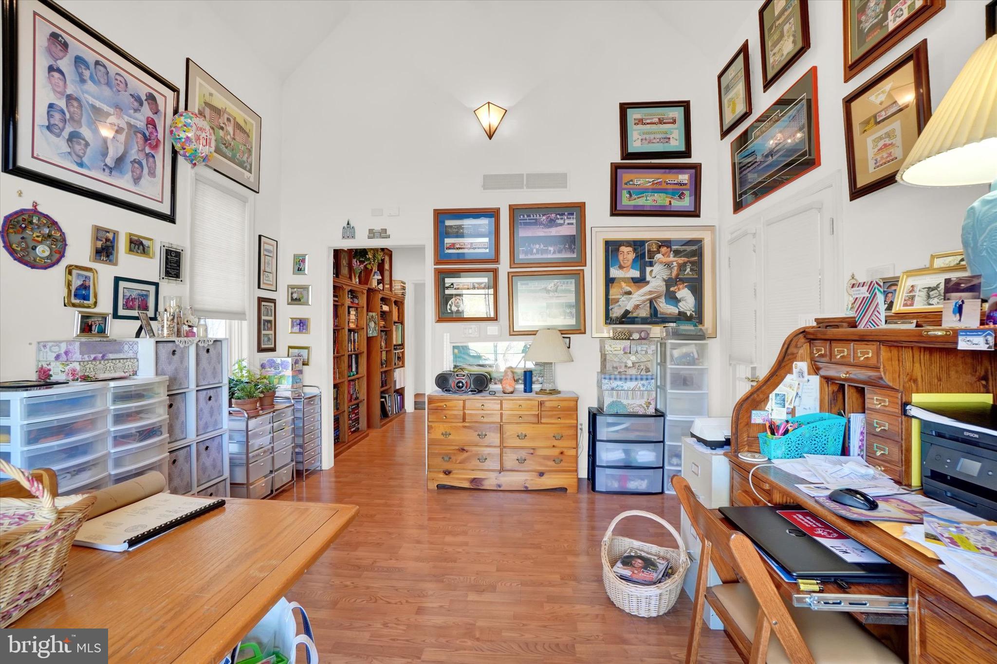 LAUXMONT FARMS - Residential