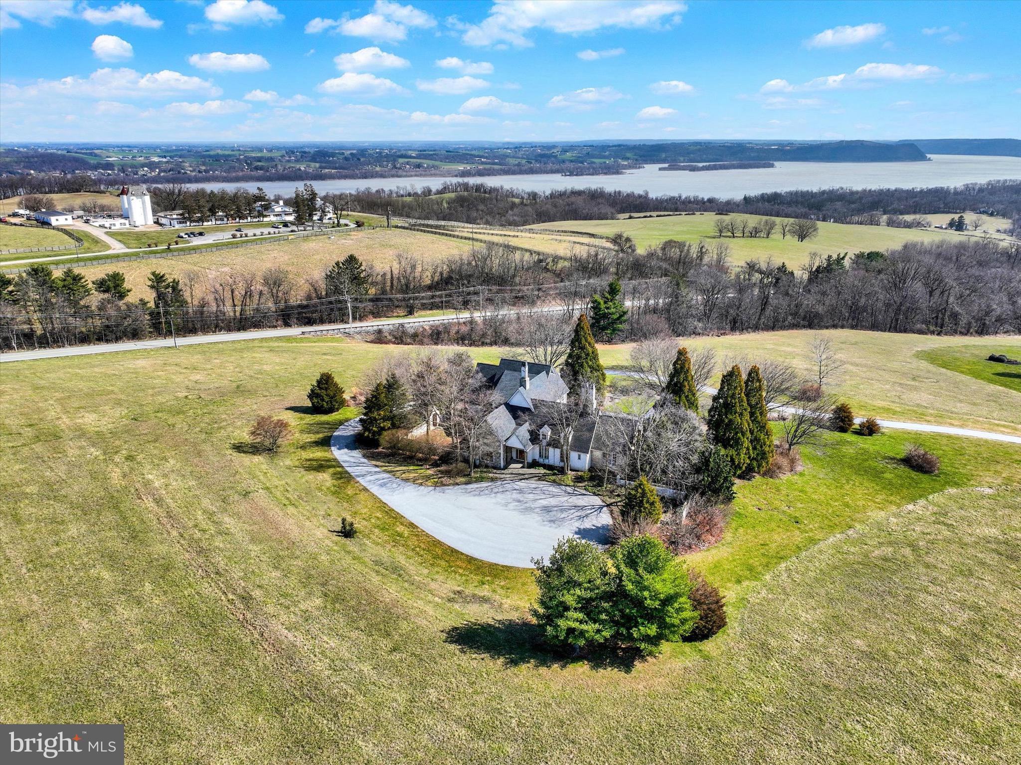 LAUXMONT FARMS - Residential