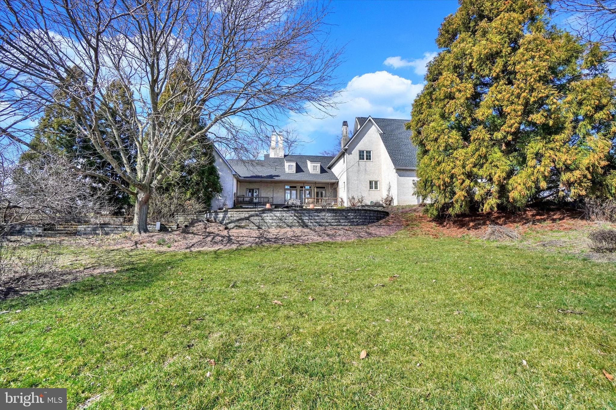 LAUXMONT FARMS - Residential