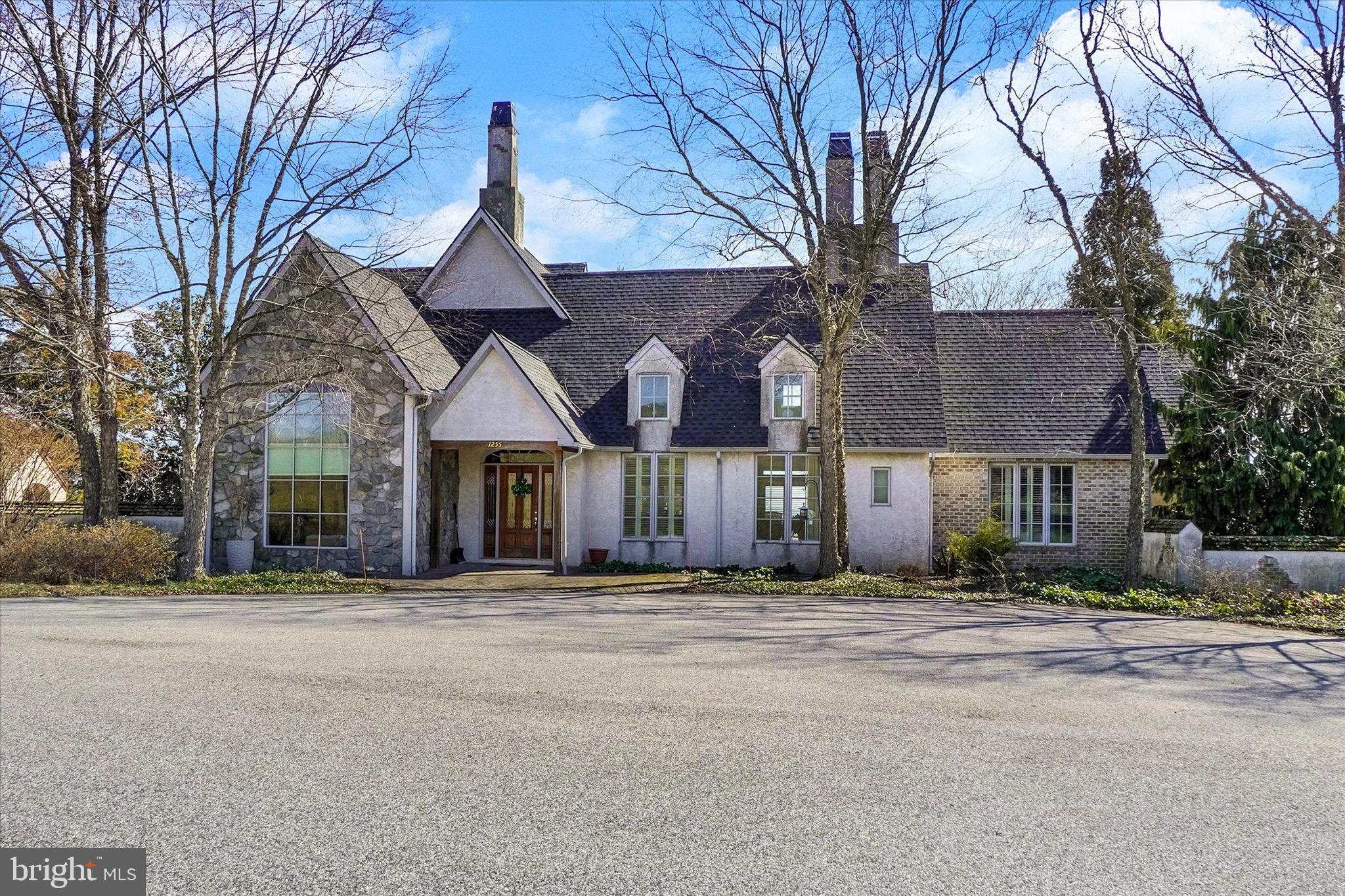 LAUXMONT FARMS - Residential