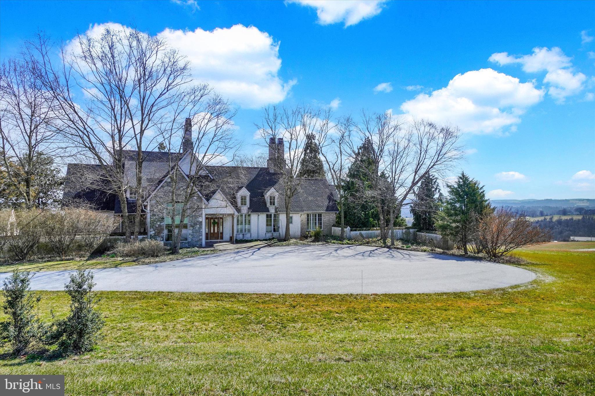 LAUXMONT FARMS - Residential