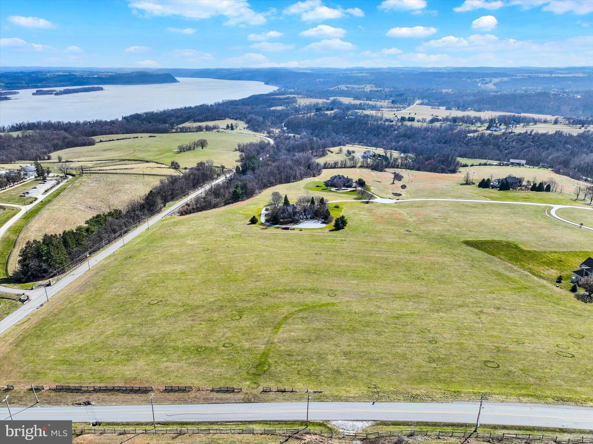 LAUXMONT FARMS - Residential