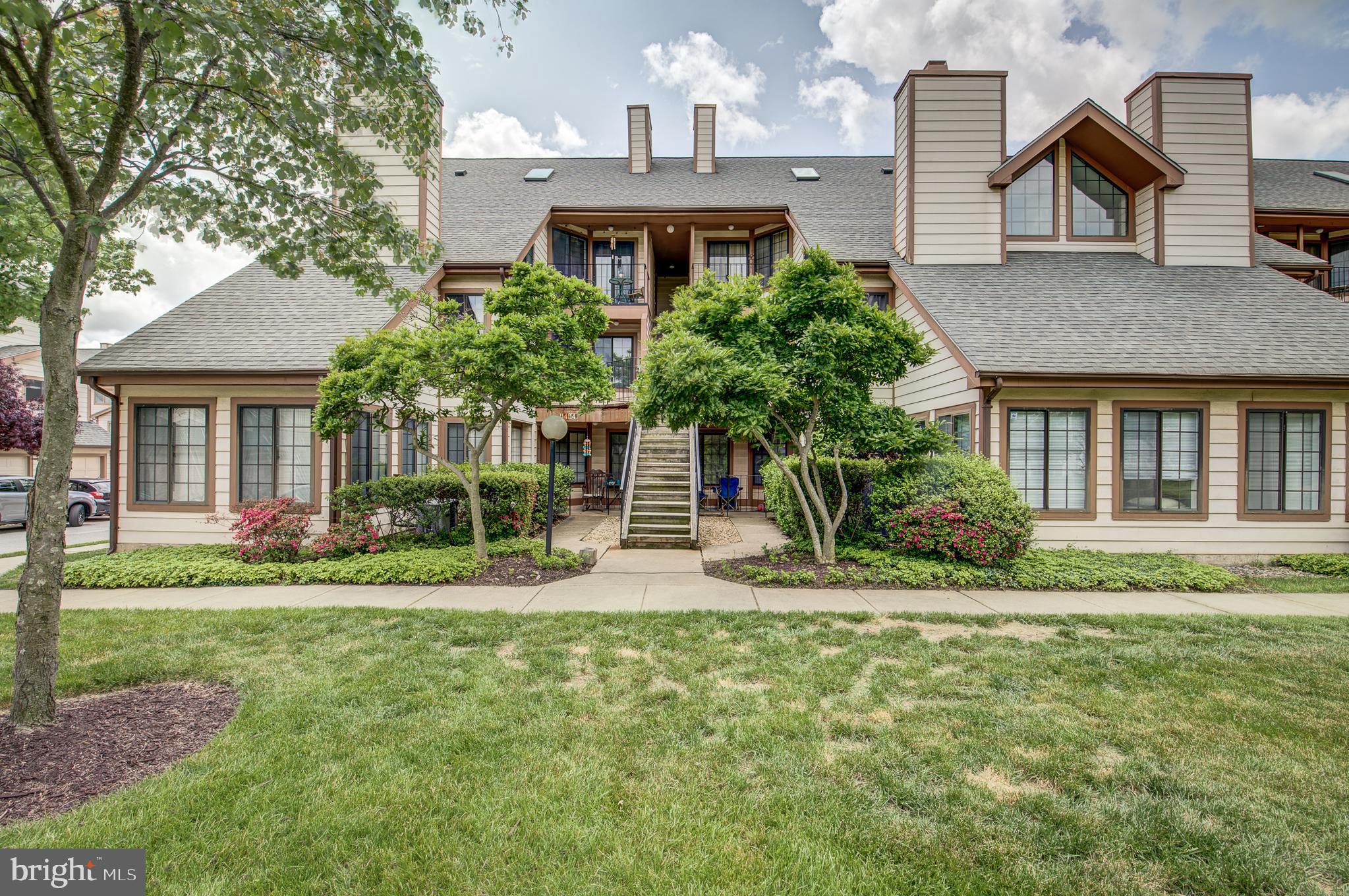 THE TIERS OF LAUREL LAKE - Residential