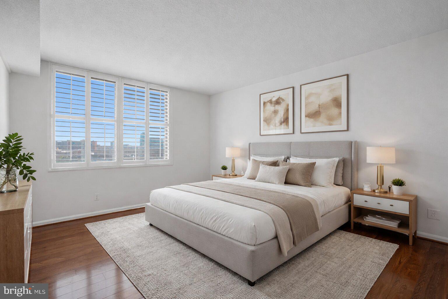 SKYLINE HOUSE - Residential