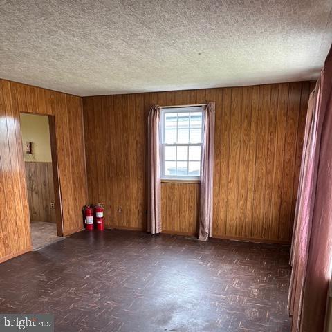 434 DICKINSON ROAD