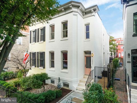 1521 CAROLINE STREET NW WASHINGTON DC 20009