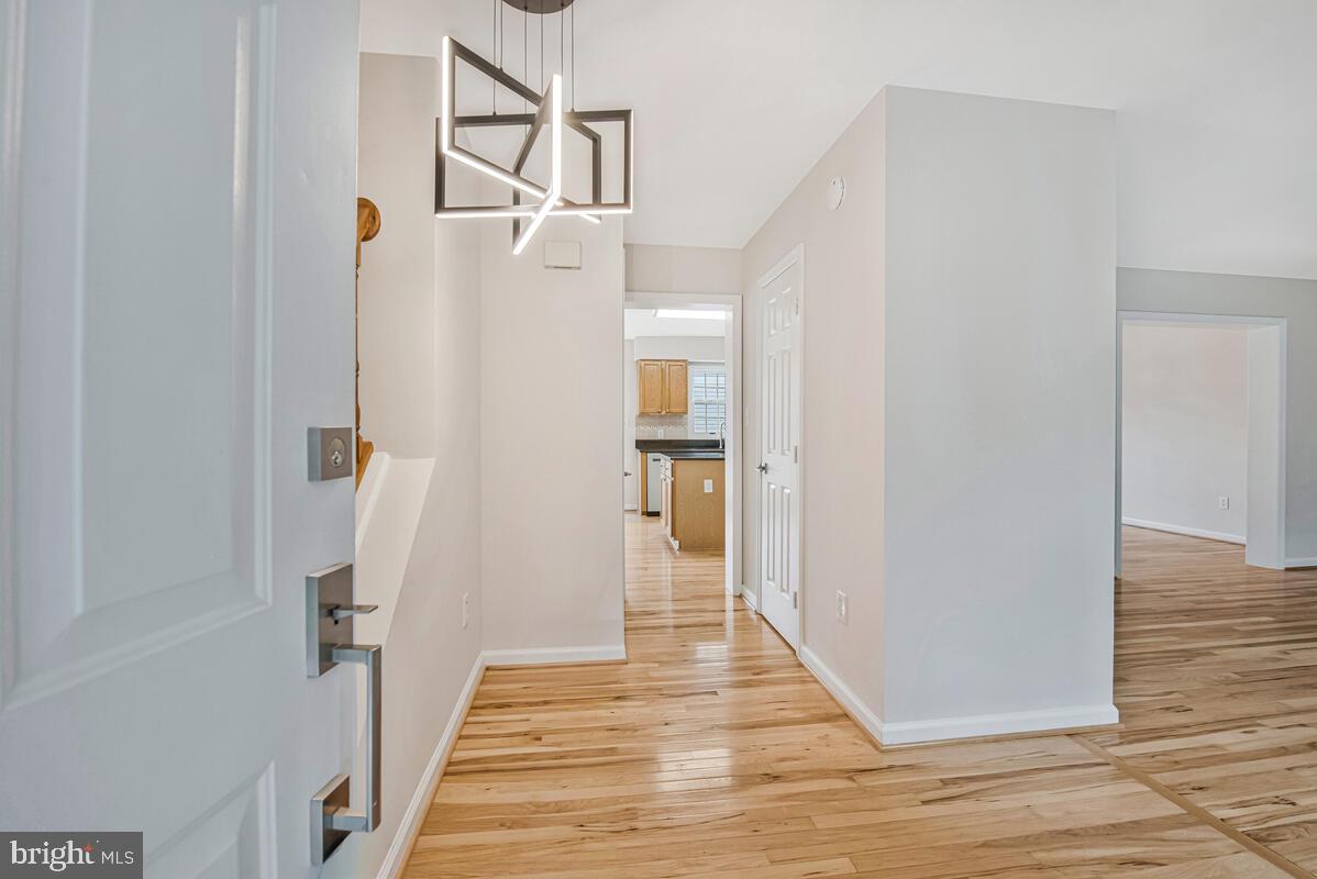 6560 MEADOWFIELD COURT