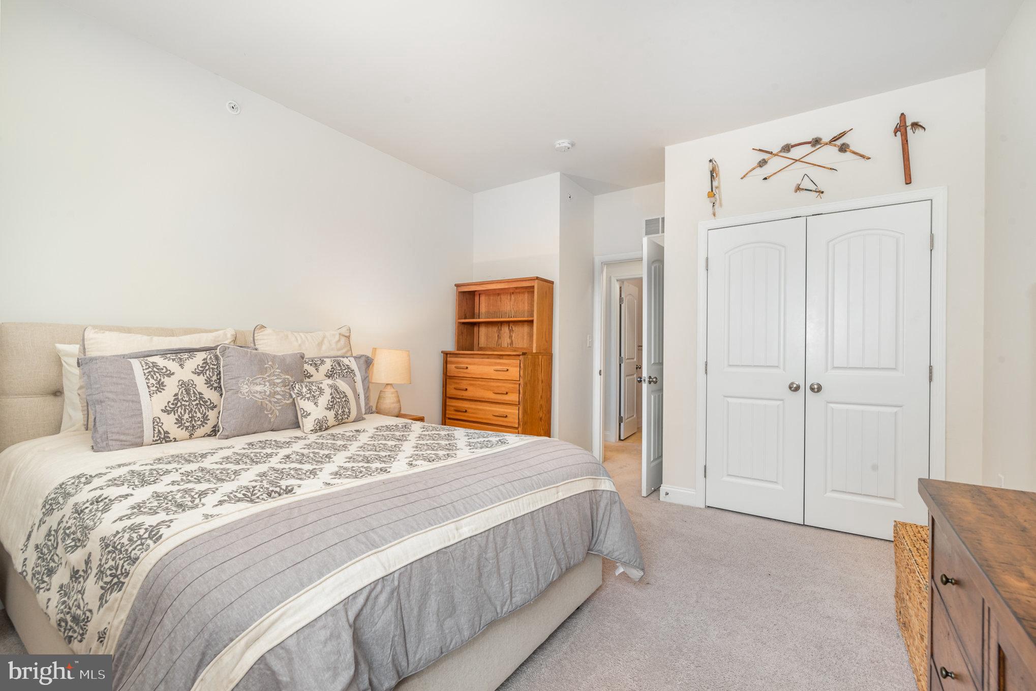 DEER RUN COMMONS - Residential