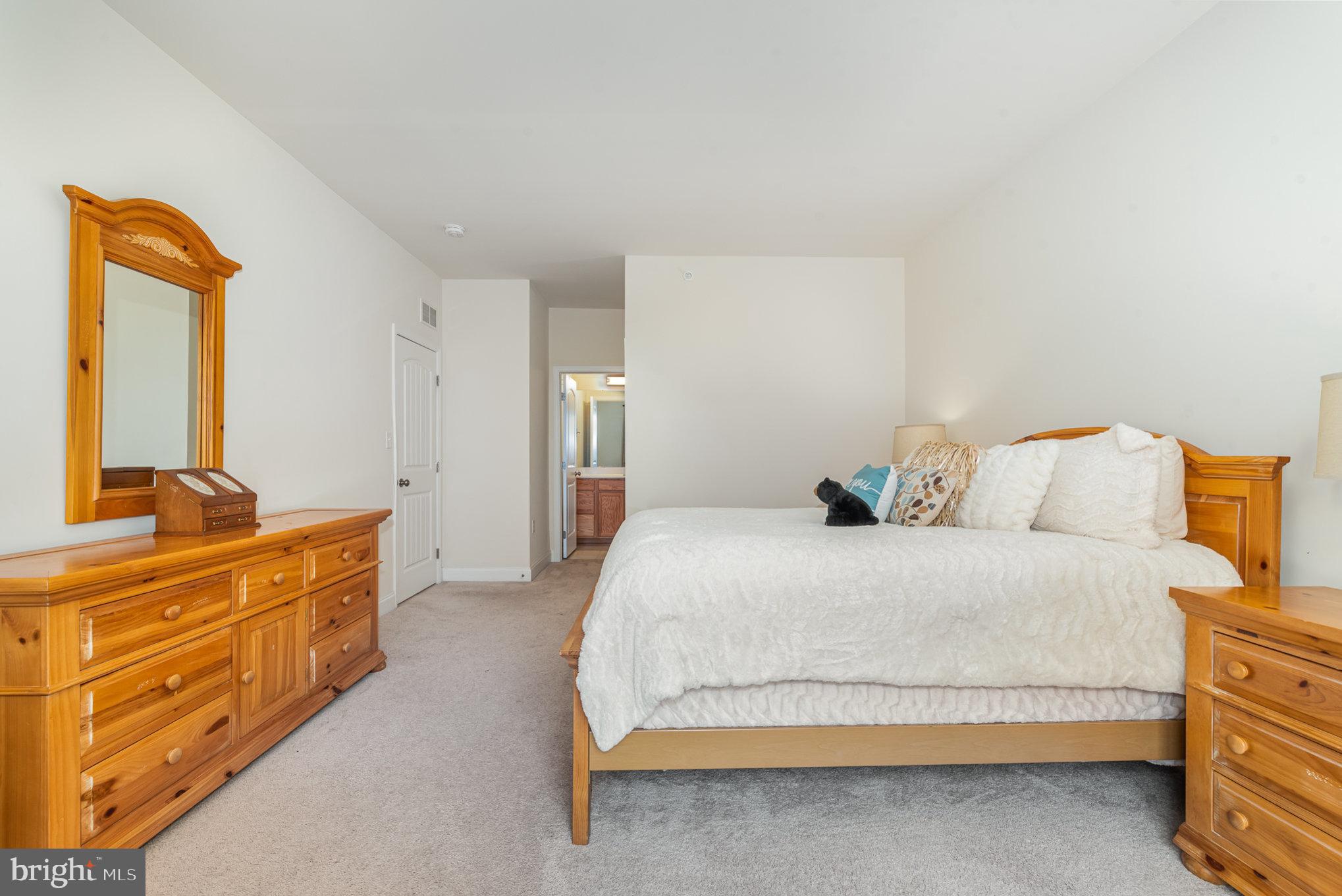 DEER RUN COMMONS - Residential