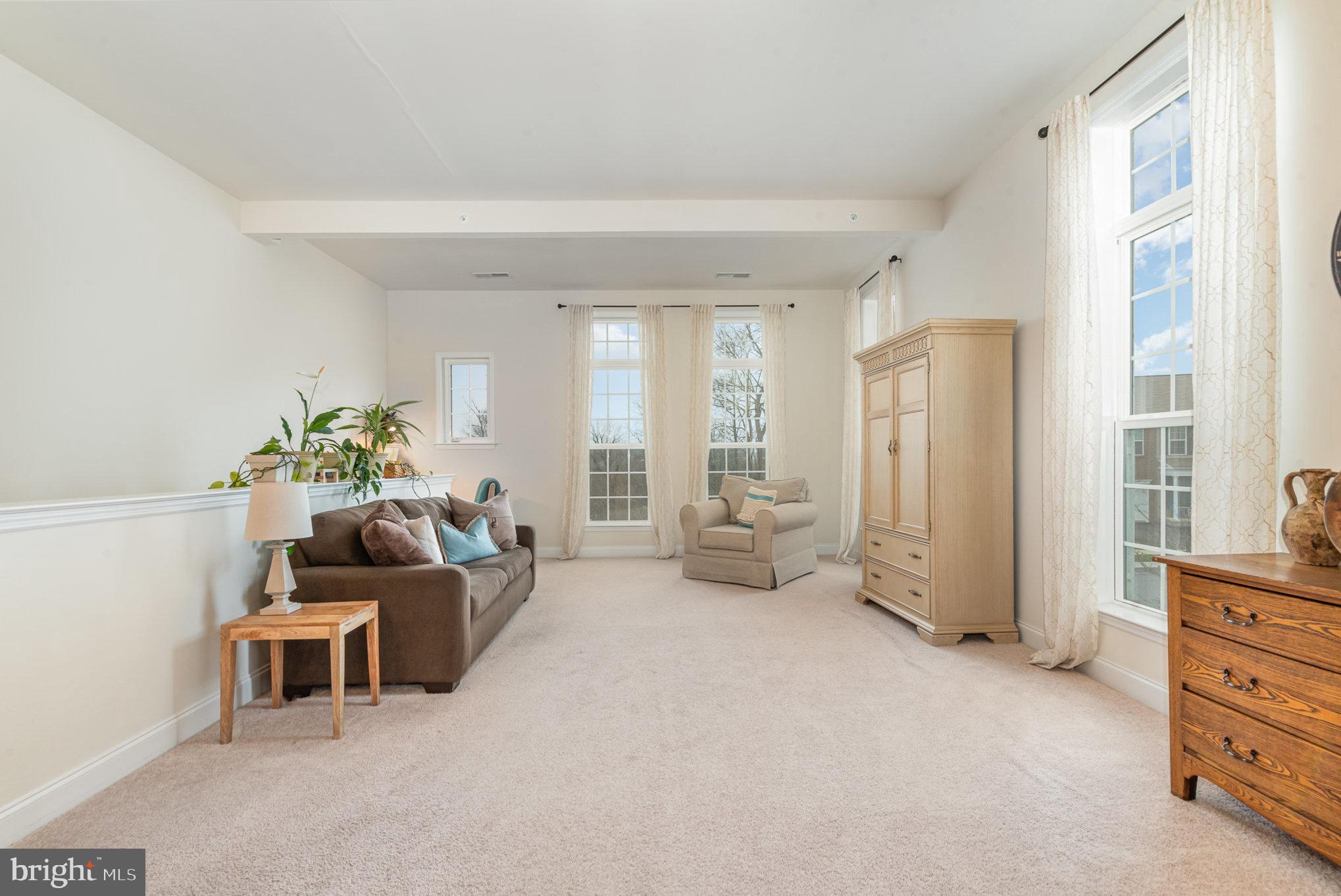 DEER RUN COMMONS - Residential