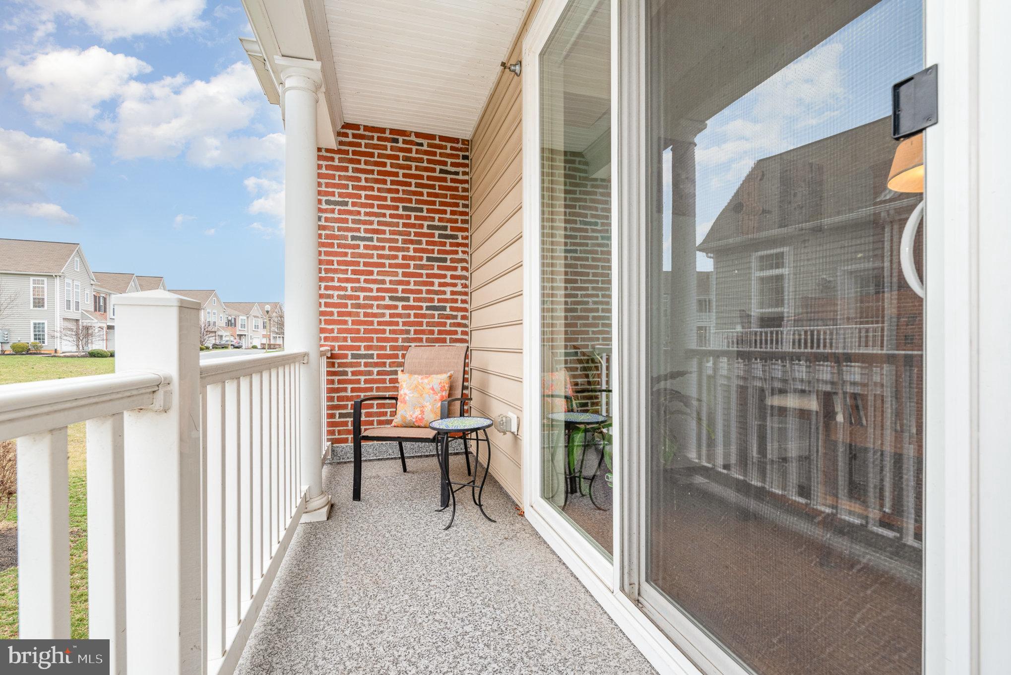 DEER RUN COMMONS - Residential