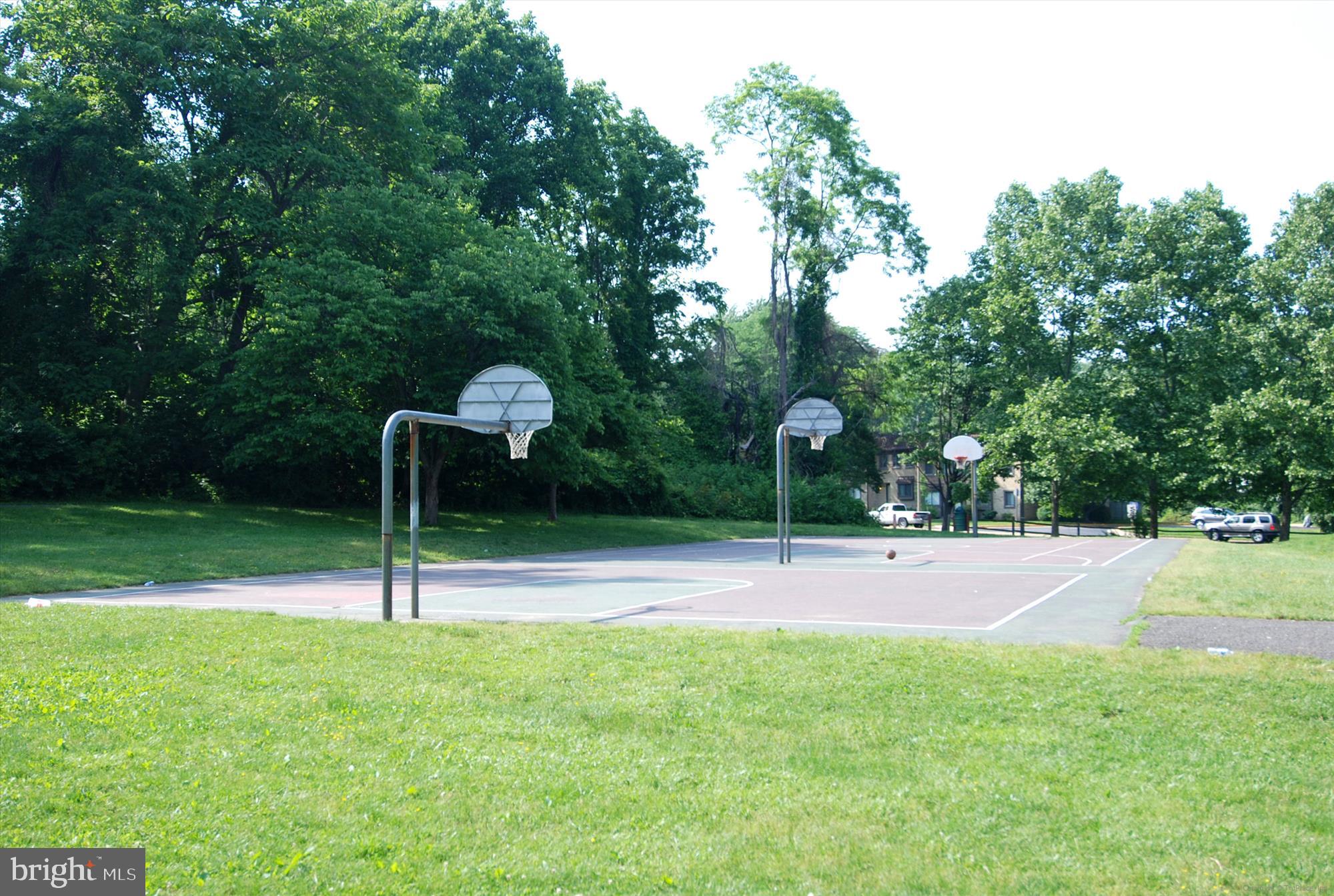 OAKTON - Residential