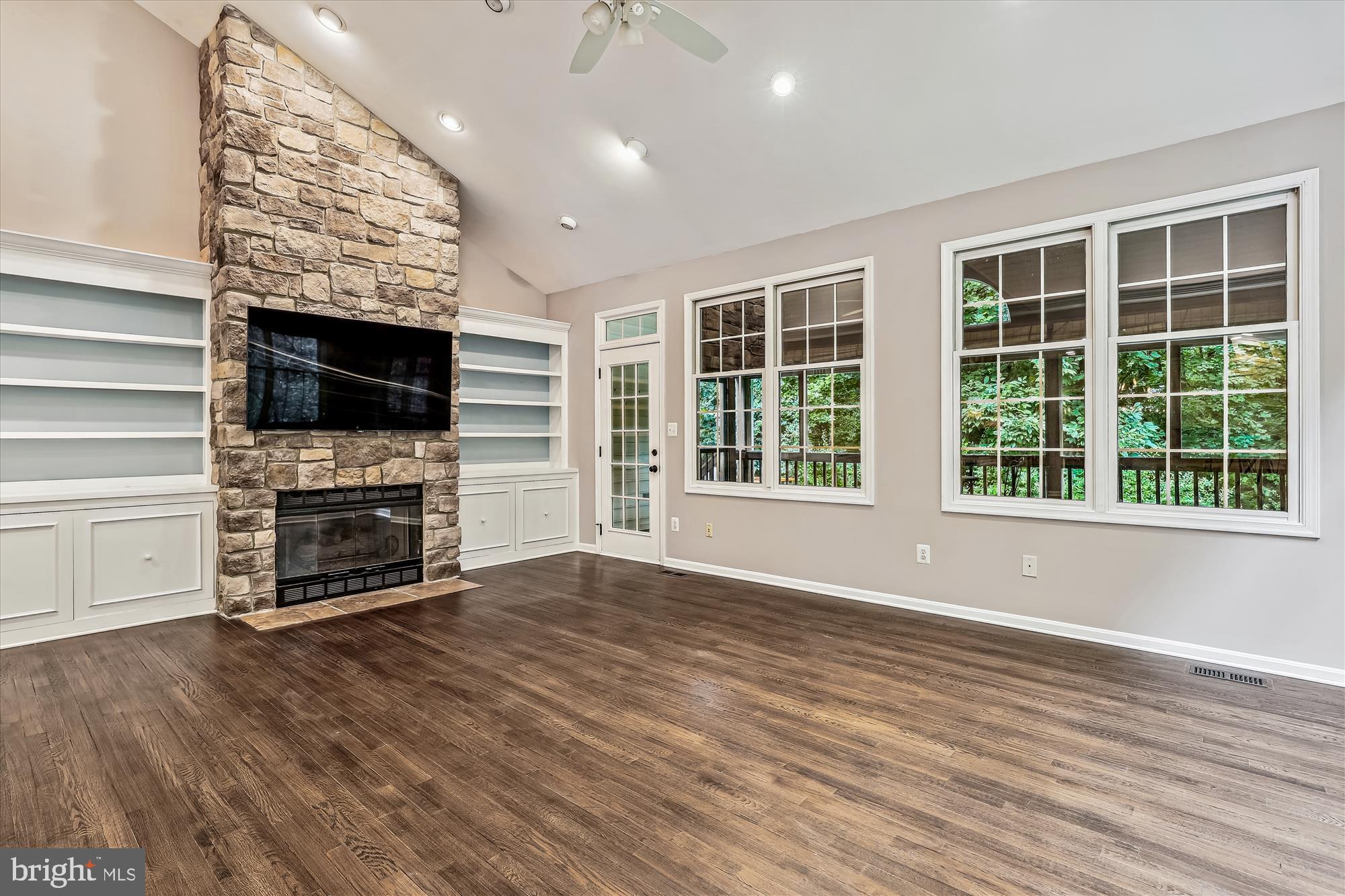 OAKTON - Residential