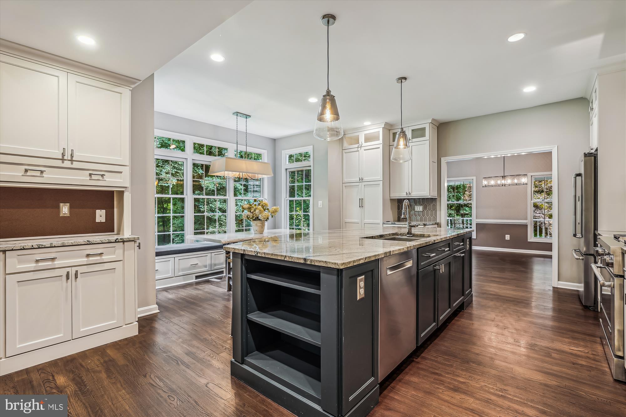 OAKTON - Residential