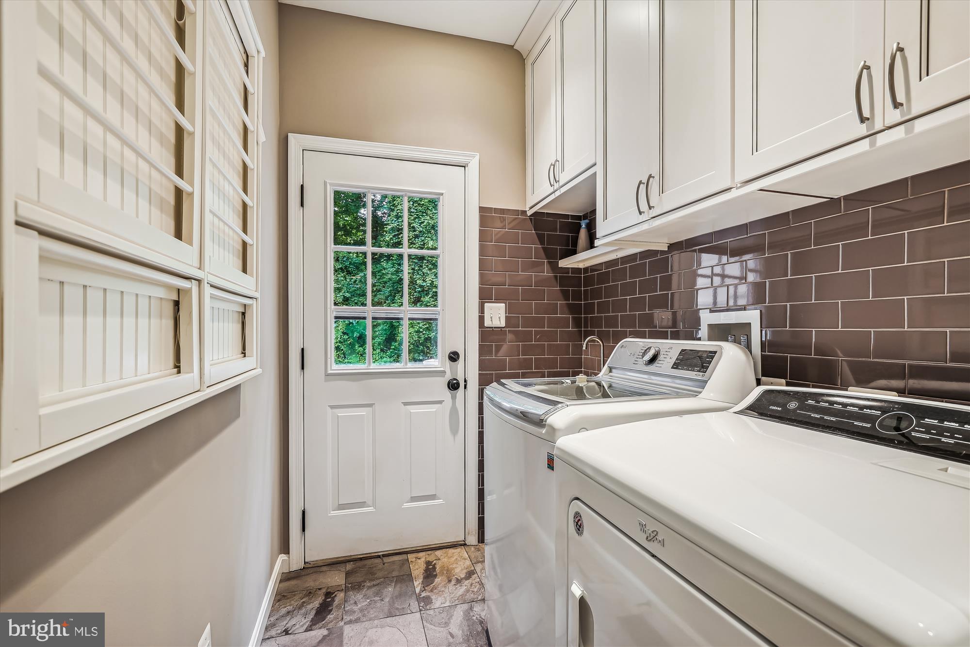 OAKTON - Residential