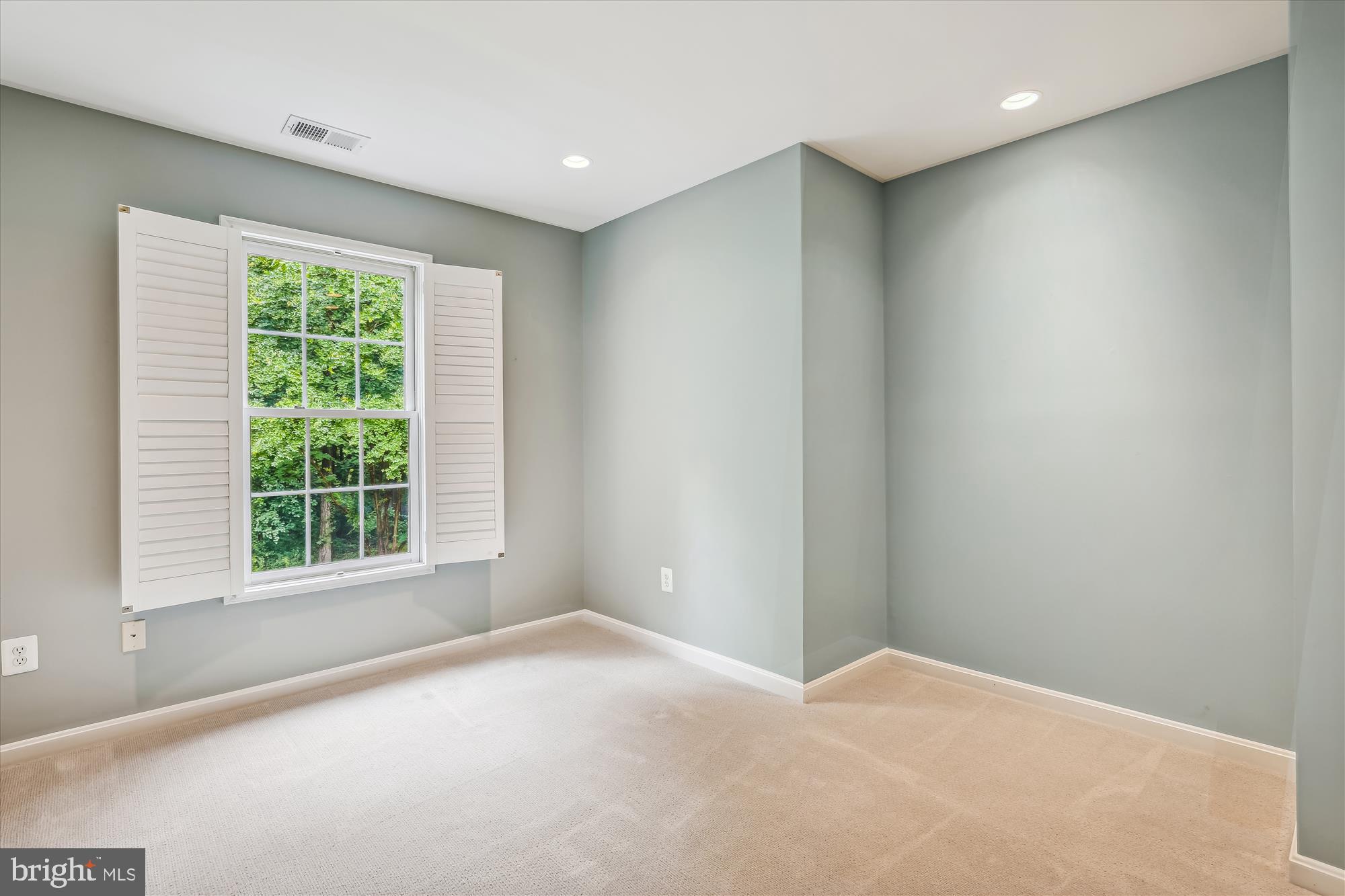 OAKTON - Residential