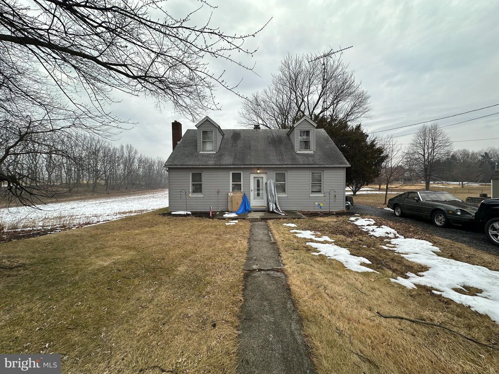 Photo of 4811 Church Rd, CHAMBERSBURG, PA 17202 (MLS # PAFL2032714)