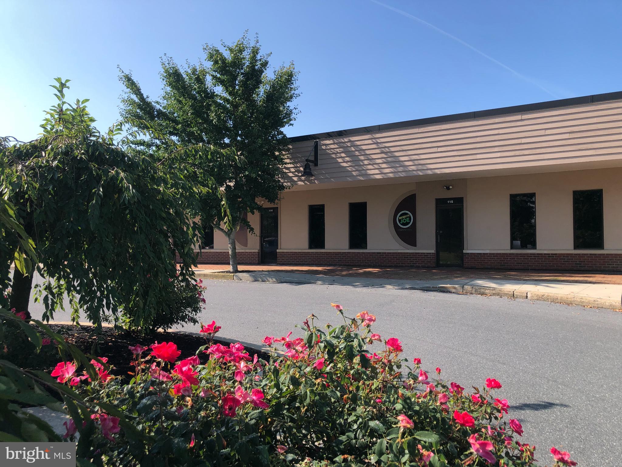 GREENFIELD CORP CENTER - Commercial Lease