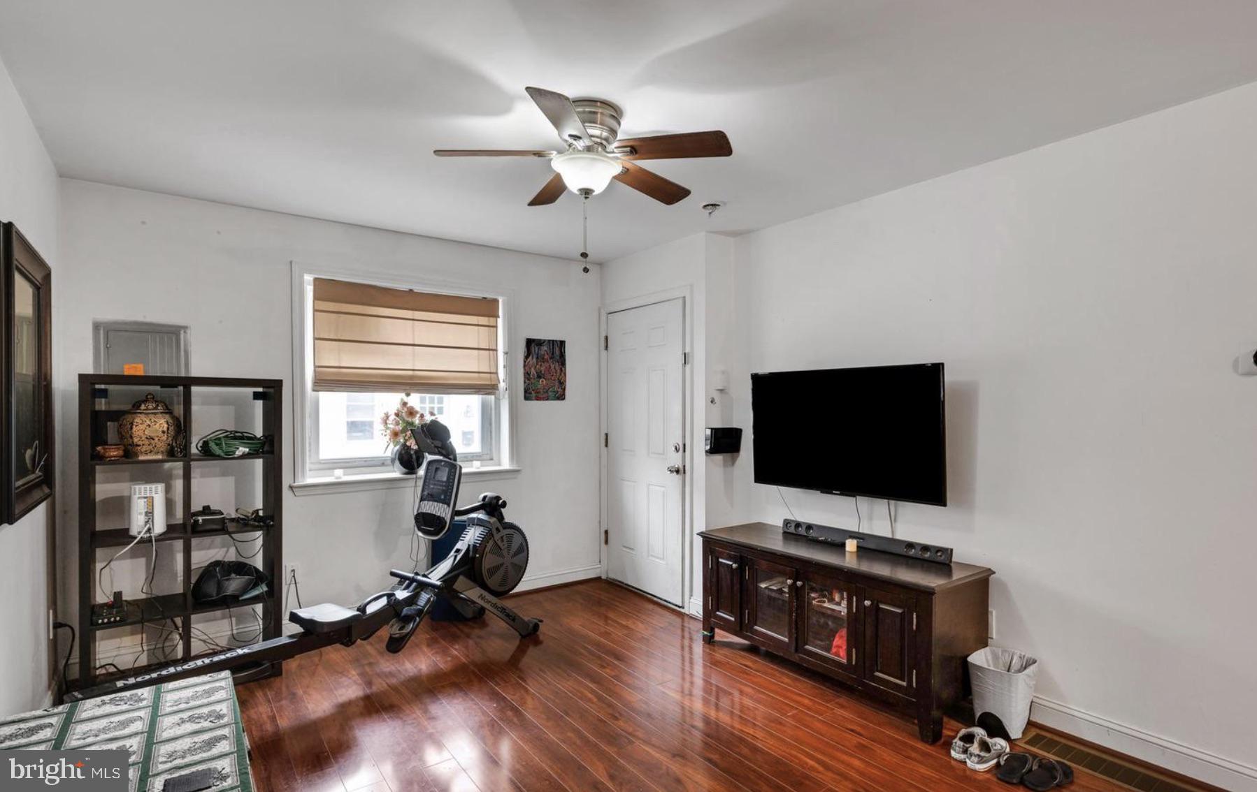 406 PIERCE STREET 1