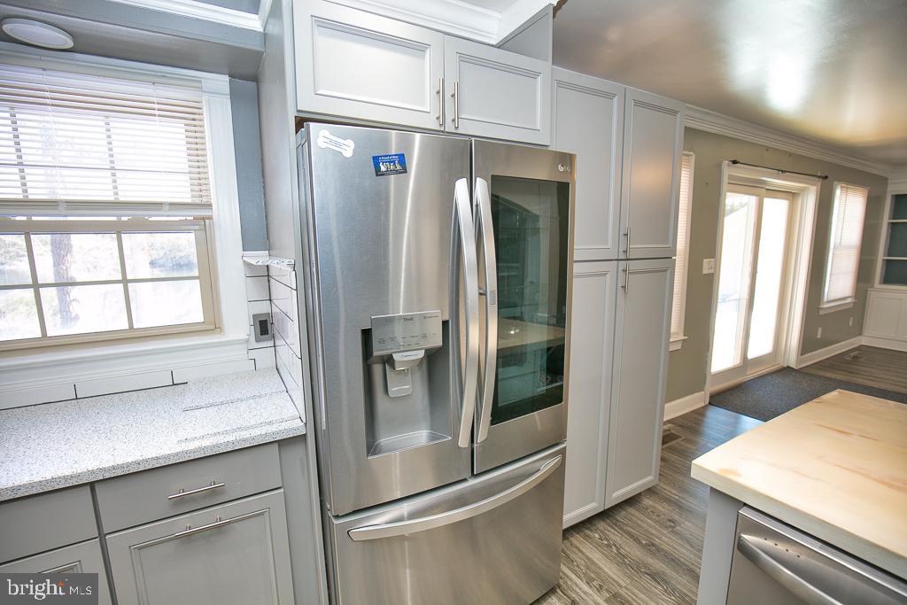 HOLLY LAKE ESTATES - Residential