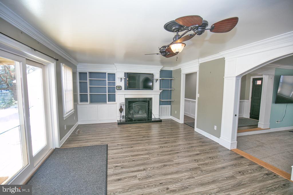 HOLLY LAKE ESTATES - Residential