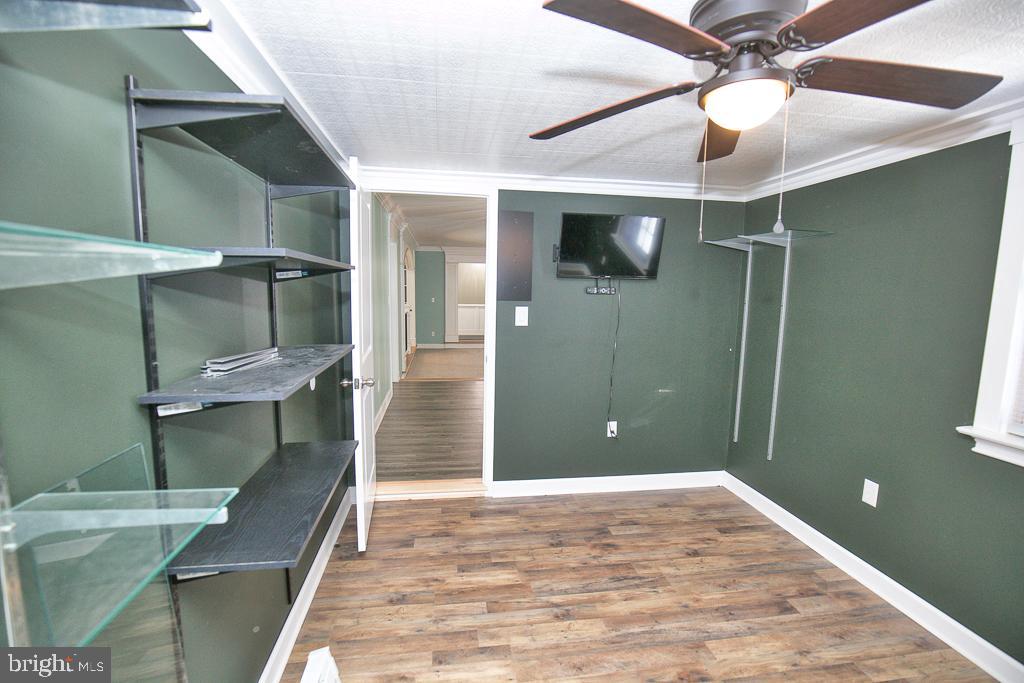 HOLLY LAKE ESTATES - Residential