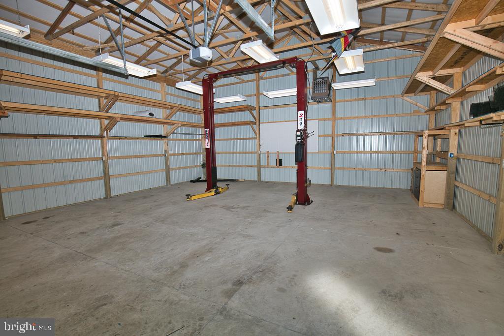 HOLLY LAKE ESTATES - Residential