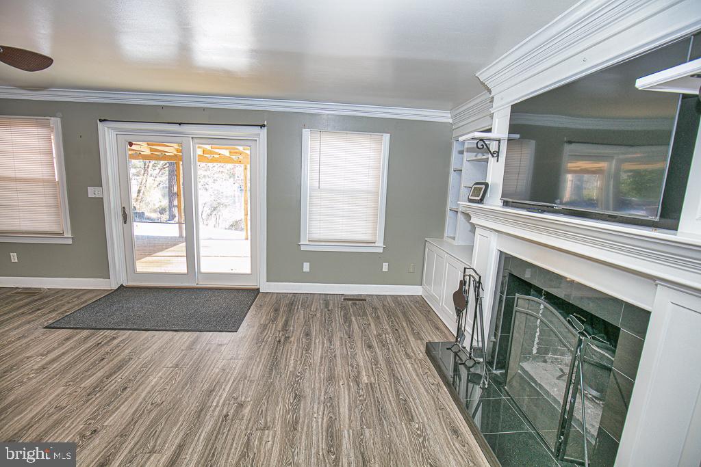 HOLLY LAKE ESTATES - Residential