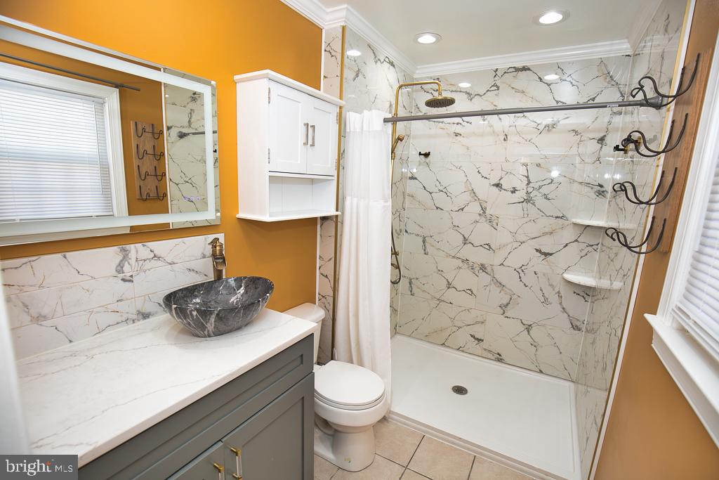 HOLLY LAKE ESTATES - Residential