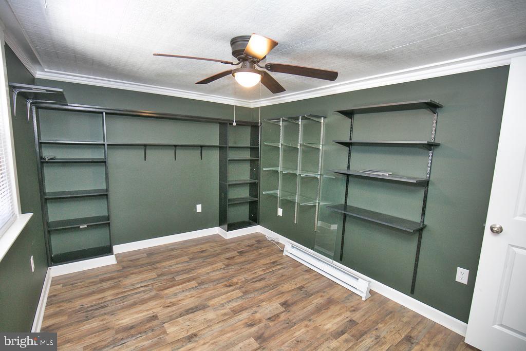 HOLLY LAKE ESTATES - Residential