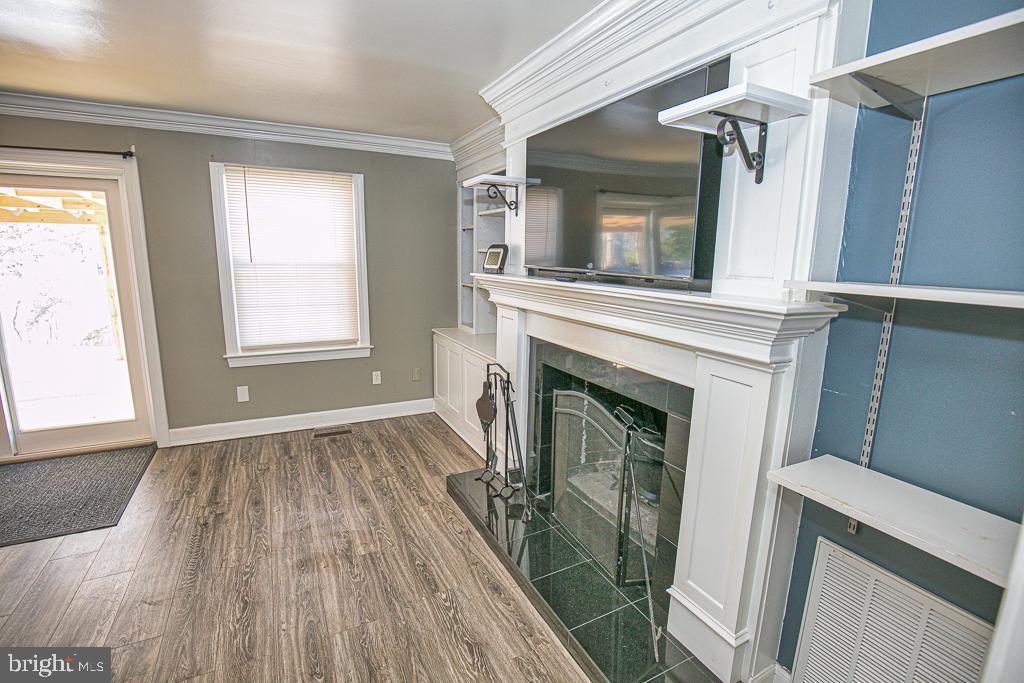 HOLLY LAKE ESTATES - Residential