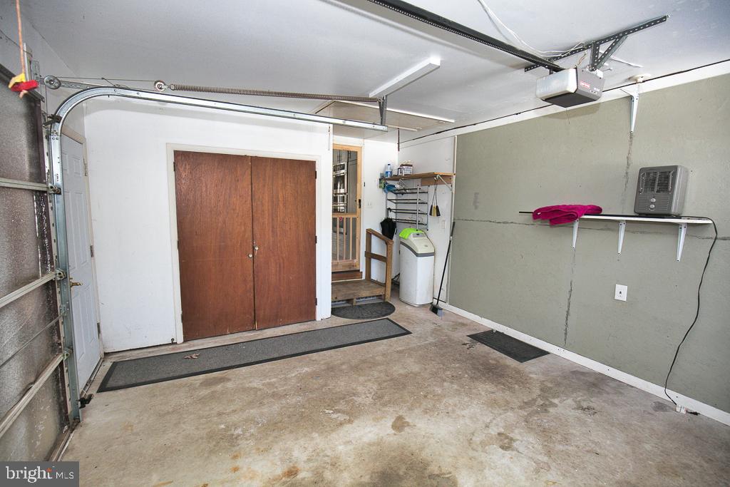 HOLLY LAKE ESTATES - Residential