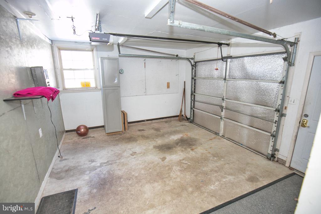 HOLLY LAKE ESTATES - Residential